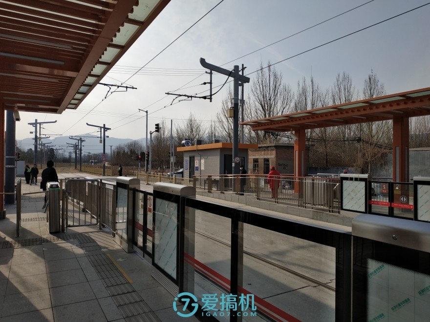 钦定国产最强千元神机！红米Note5首发上手体验：完全OK！