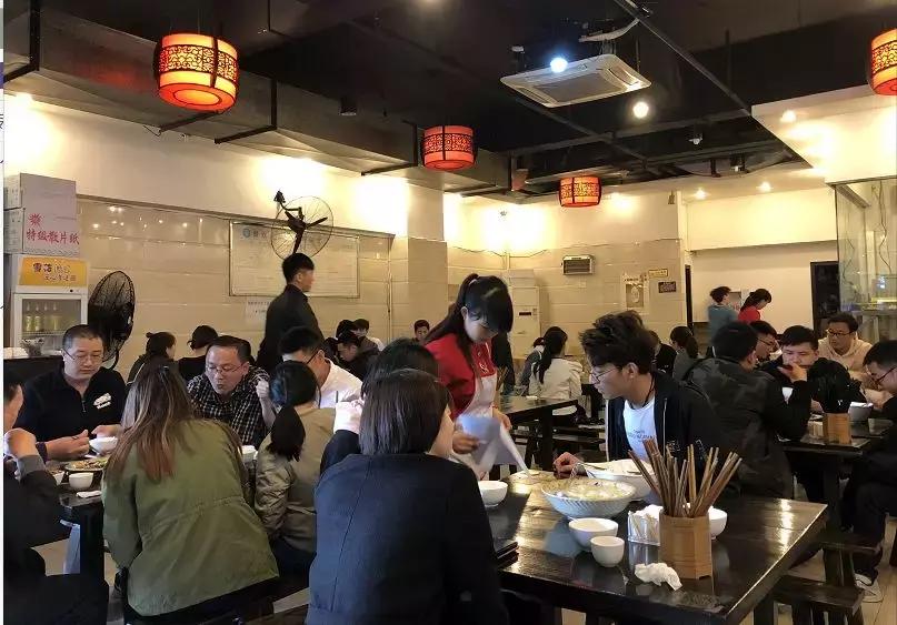 自贡人去成都多还是重庆多,自贡人在成都开的餐厅