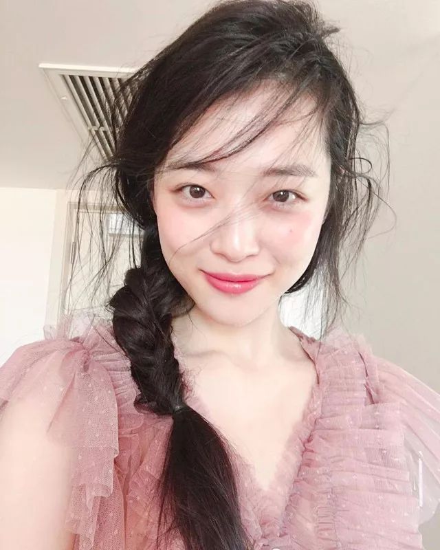 韩国林允妆容教学,裴秀智眼妆画法