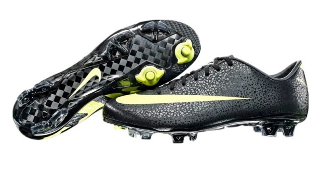 c罗耐克球鞋搭配,c罗出道曼联