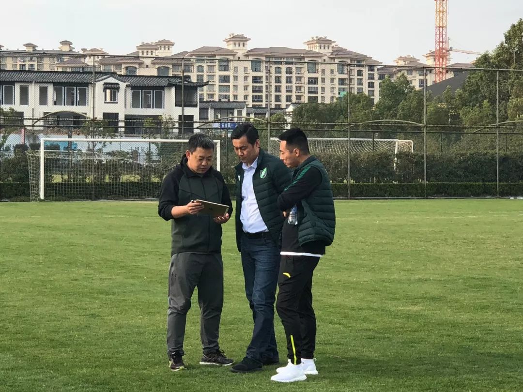 绿城足校足球青训内容,鲁能足校和绿城足校