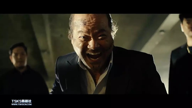 开场15分钟，两个大反转，网友：韩国导演太调皮