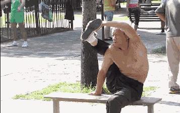 歪果仁误会中国人会武功的例子,歪果仁真的喜欢熊猫吗