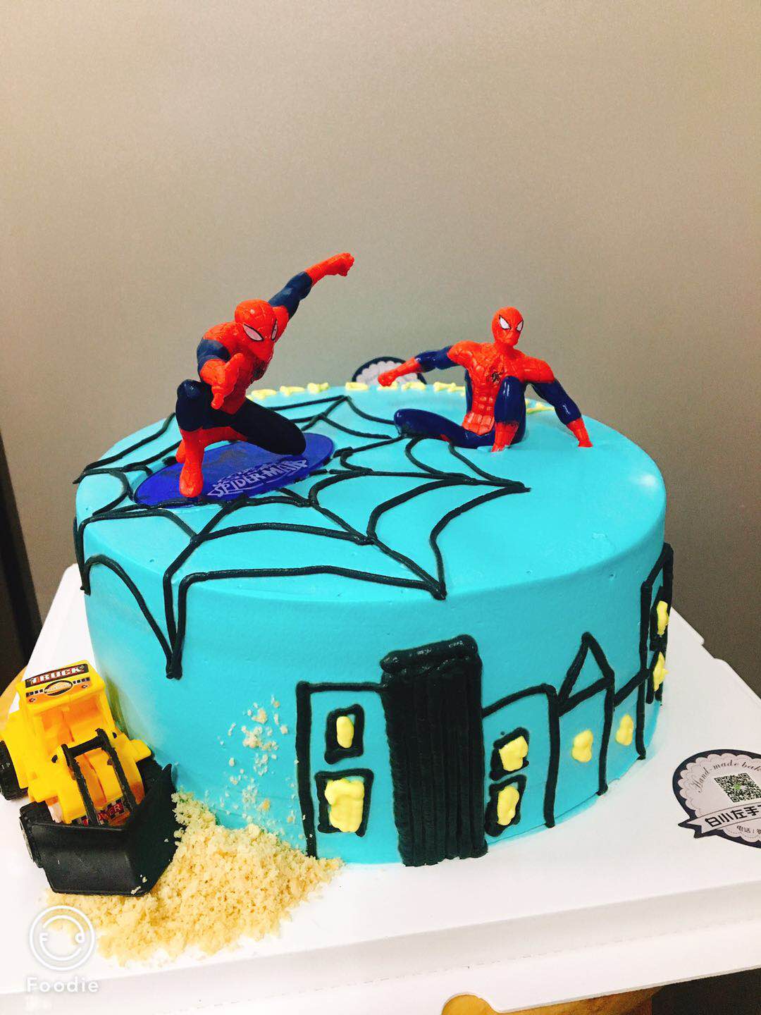 同样的蛋糕一个开裂一个不开裂,同样的蛋糕不一样的口感