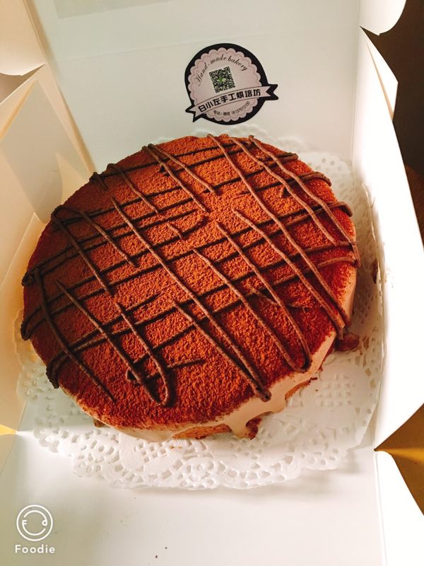 同样的蛋糕一个开裂一个不开裂,同样的蛋糕不一样的口感