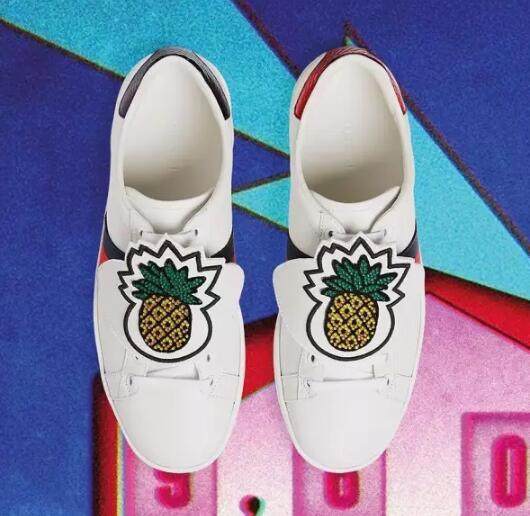 gucci小白鞋有一股香味,gucci小白鞋纯原是什么样子的