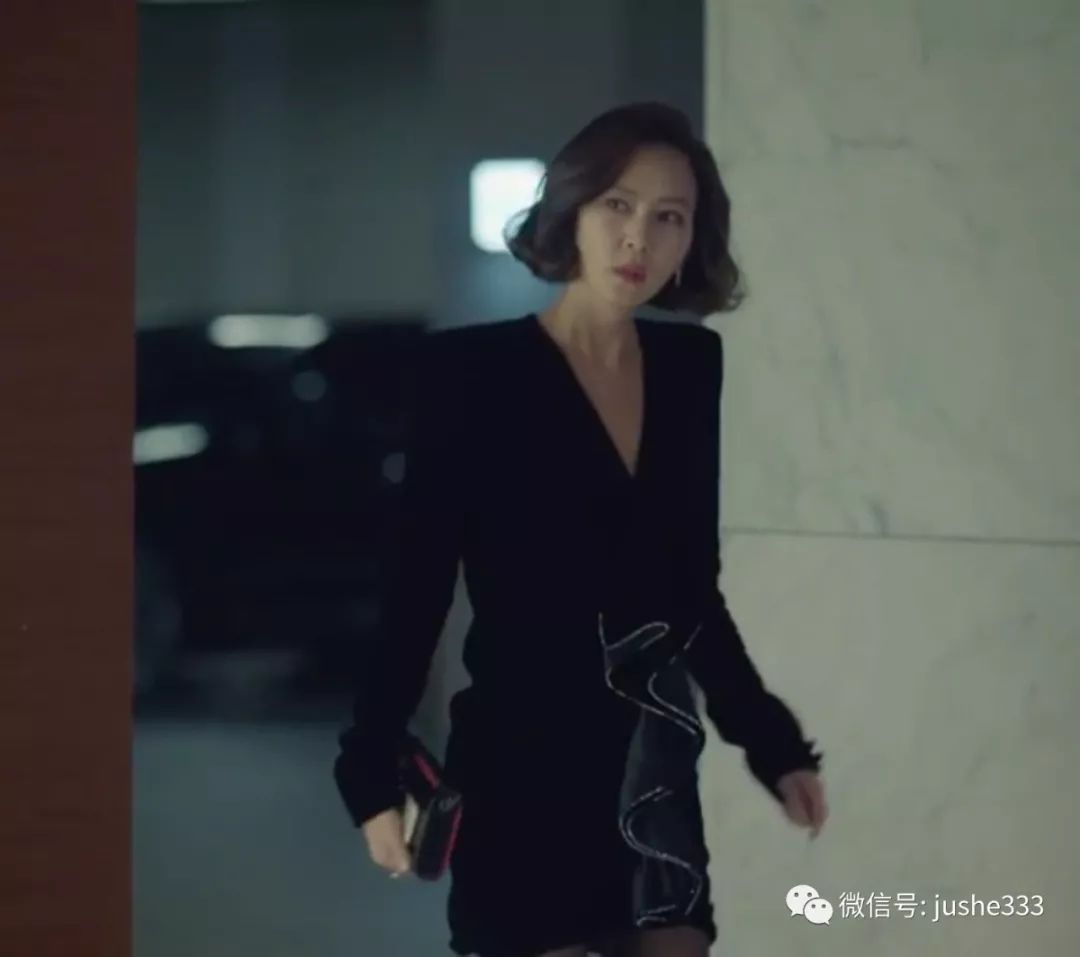 韩剧迷雾金南珠穿的印花连衣裙 (金南珠迷雾tiffany项链)