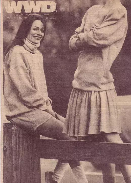 男士墨绿色帽衫怎么搭,不只有黑白色的男生穿搭