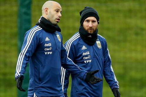 阿根廷决赛梅西防守,阿根廷训练视频梅西失误