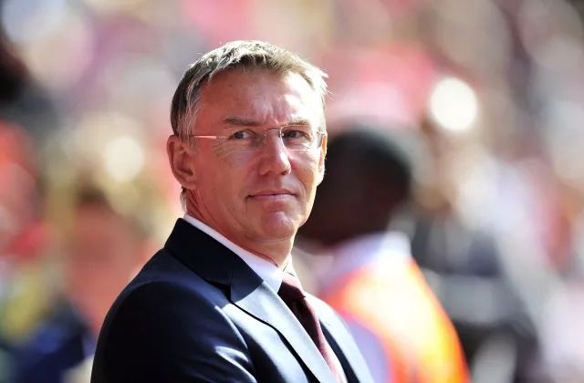 佩莱推特晒合照与他一同送祝福他为何抛弃豪门只追圣徒