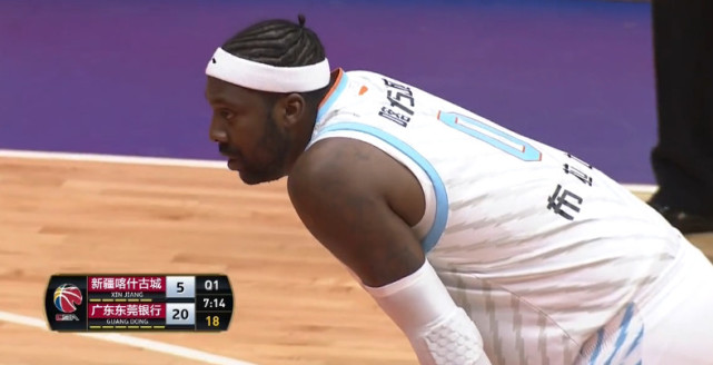 *疆新**“自寻苦果”王牌球员反成输球真因，关键战只拿7分焉能不败