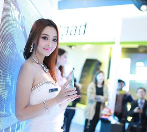 手机一个月50兆流量够不够用,手机流量每月100g够用吗