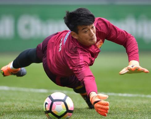 知耻而后勇怎么回怼,国足vs韩国直播范志毅