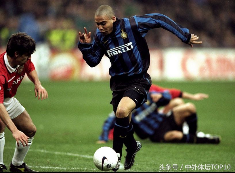 足坛现役十大左边锋视频,世界足坛现役十大恶人榜
