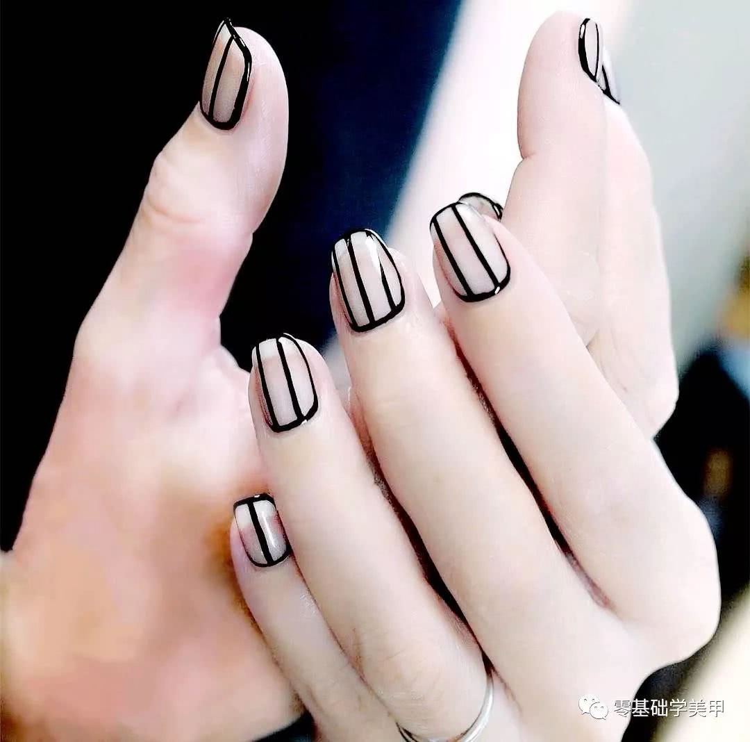 甲面过宽不贴甲片怎么美甲,甲面小的人适合什么形状的美甲