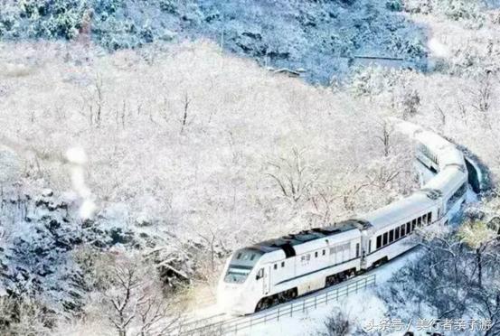 这趟“8元”小火车穿越春夏秋冬，直达醉美延庆！