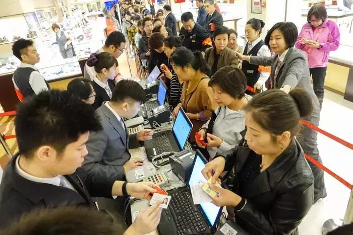 不用清晨5点去排队菜百黄金以旧换新福利全攻略