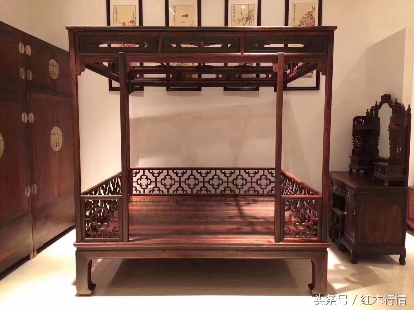 红木家具如何与现代家具融合,红木家具混搭现代简约