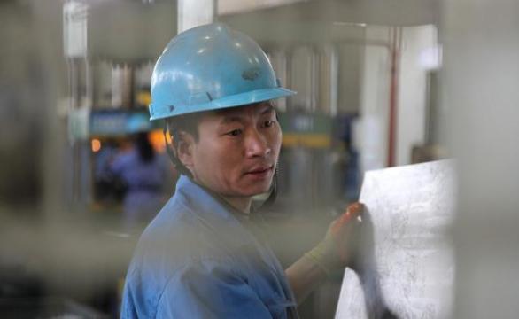 自来水公司水压调小了怎么办,家里水流小自来水工人会怎么弄