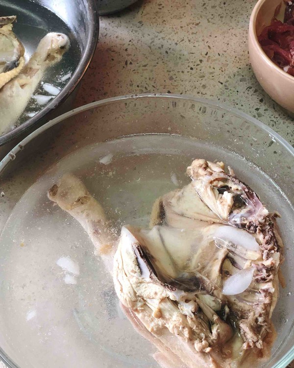 会流口水的口水鸡,吃了带血的口水鸡怎么办