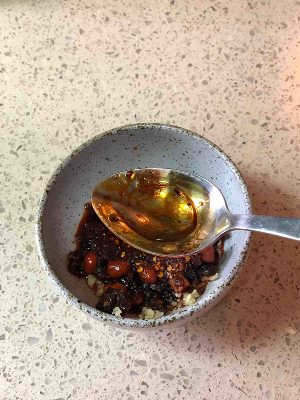 会流口水的口水鸡,吃了带血的口水鸡怎么办