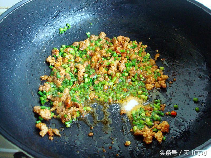 豆腐这样做，滑嫩又开胃，上桌就光盘，这做法第一次见