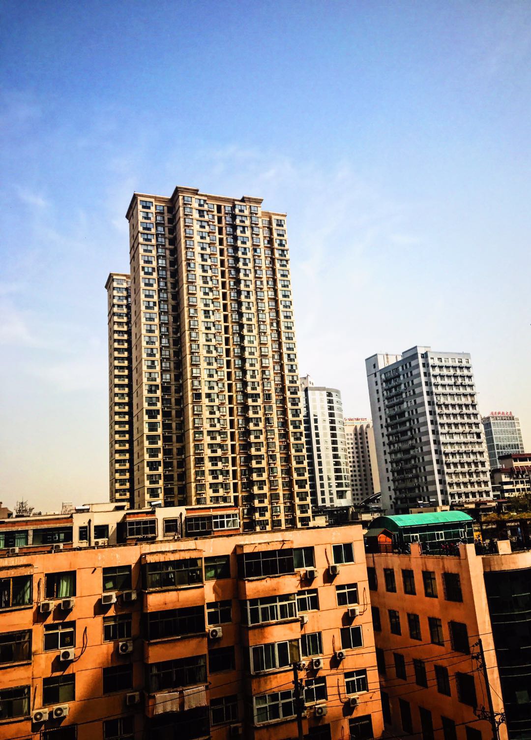 偷“*铐手**”的钱买一碗无名氏烩面，那才是最好吃的烩面