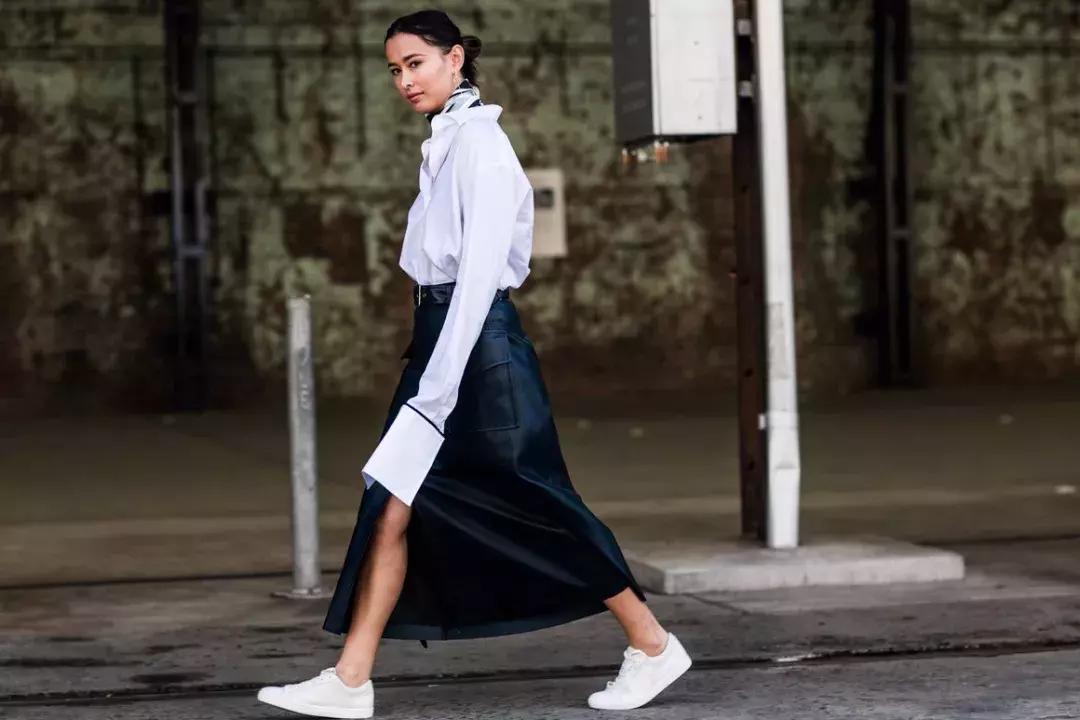 春夏小白鞋新款2022爆款百搭,百搭厚底小白鞋春夏