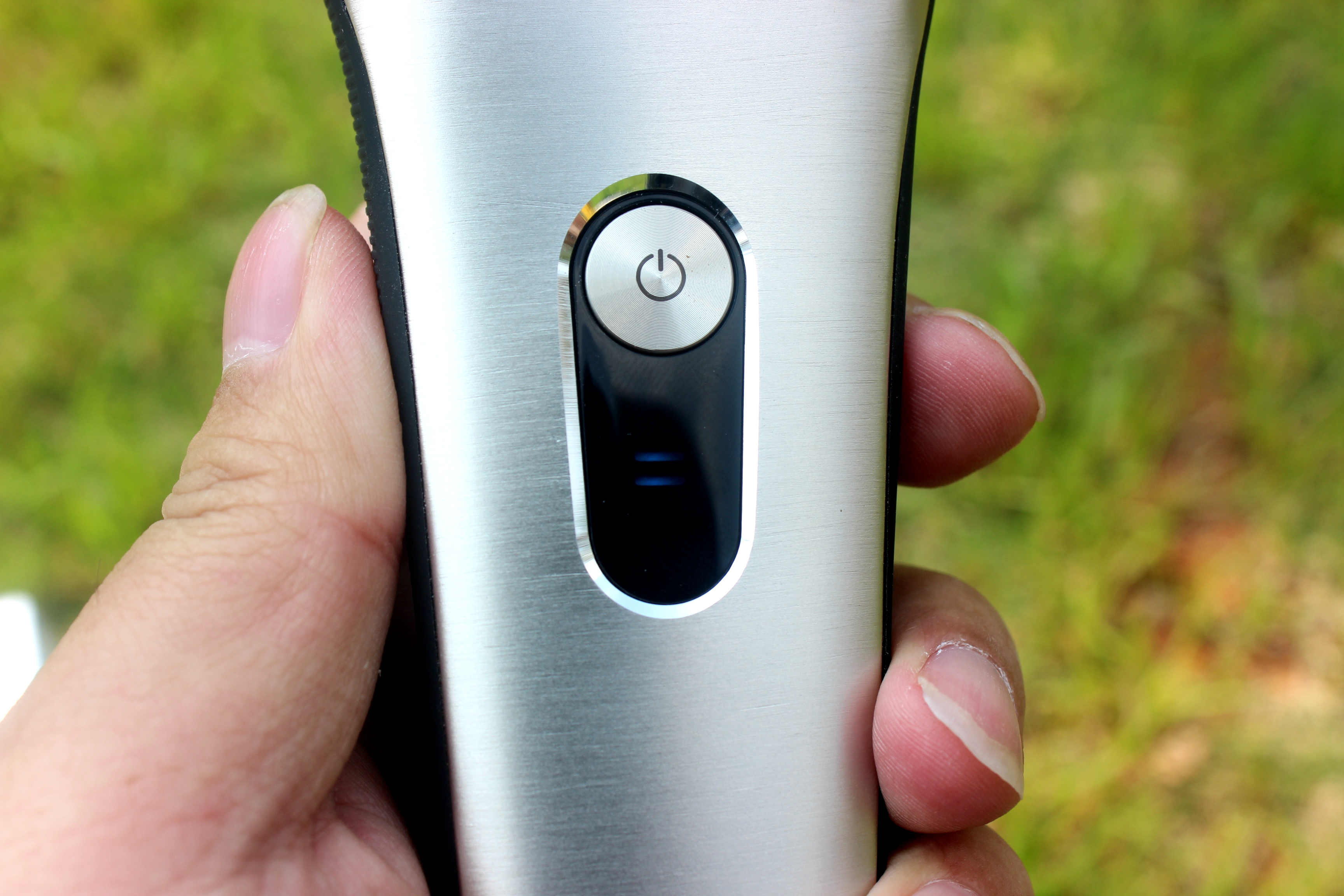 须眉小米剃须刀评测 (小米电动剃须刀s300水洗评测)