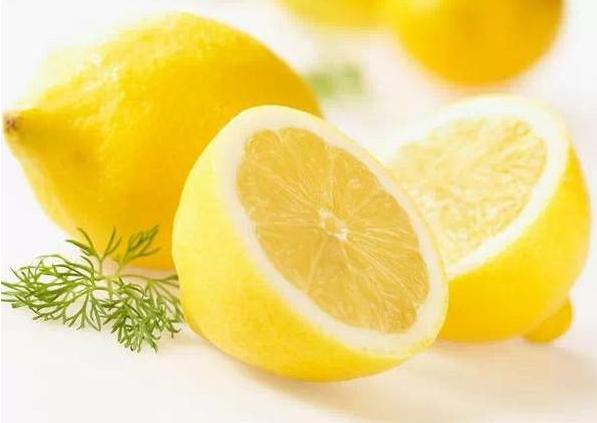 这些美白知识点你记住了吗,这些所谓的美白小妙招你踩过雷吗