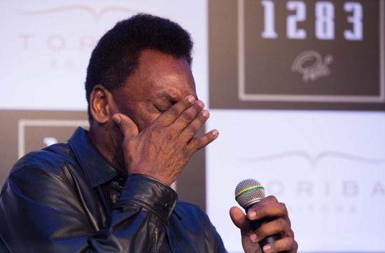 球王成名前有多惨？贝利擦皮鞋，老马遭强拆，梅西没钱看病