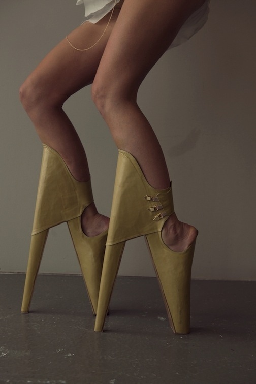 令人震惊的高跟鞋,十大惊艳高跟鞋试穿