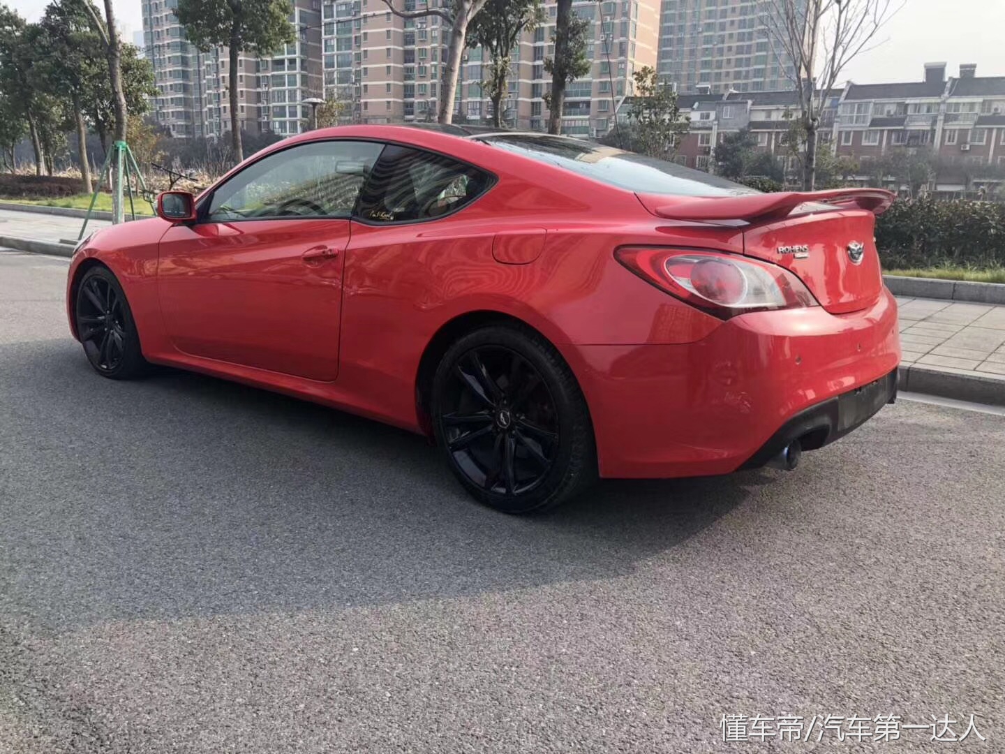 高丽*口车进**又高又漂亮吗_劳恩斯酷派