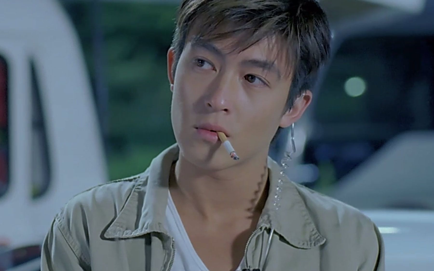 她沉寂几十年如今全网爆红凭什么,他沉寂数年回归视频