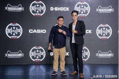 卡西欧g-shock35周年限量版小金表,卡西欧g-shockgst-b400ad-1a评测