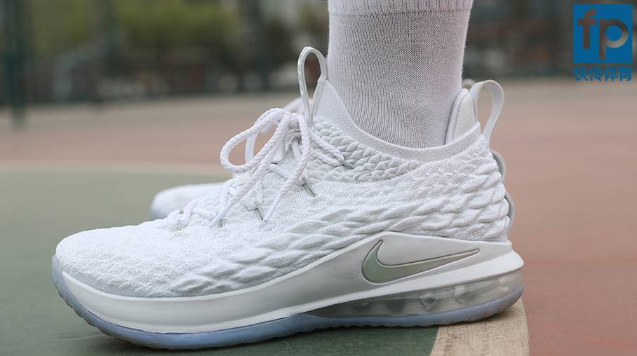 勒布朗15实战测评,勒布朗15low拆解