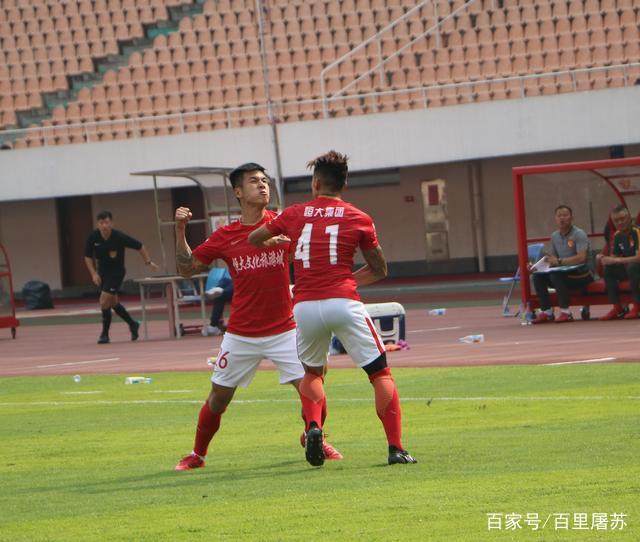 广州恒大火爆内讧两年轻球员互殴,恒大球员互殴