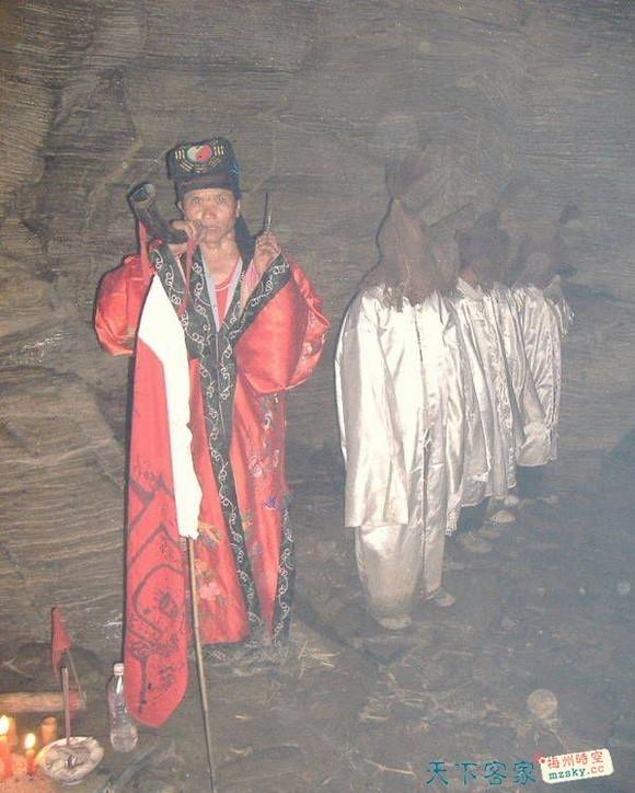 湘西赶尸匠未解之谜,湘西最后一个赶尸匠全过程