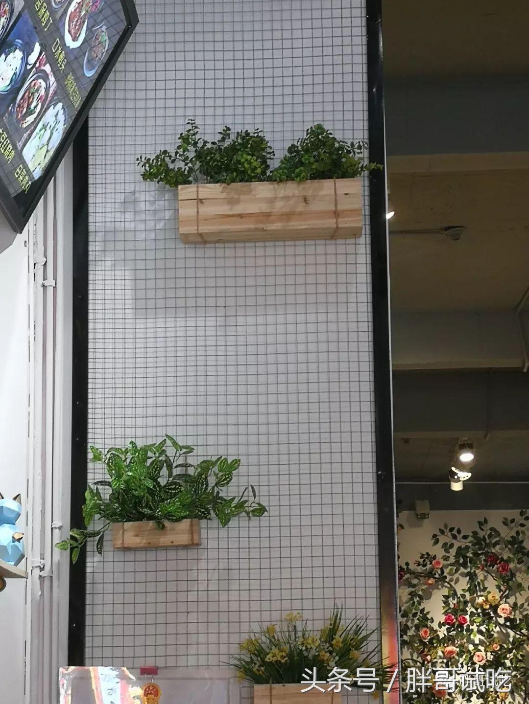 胖哥吃无骨鸡爪,胖哥试吃鸡爪