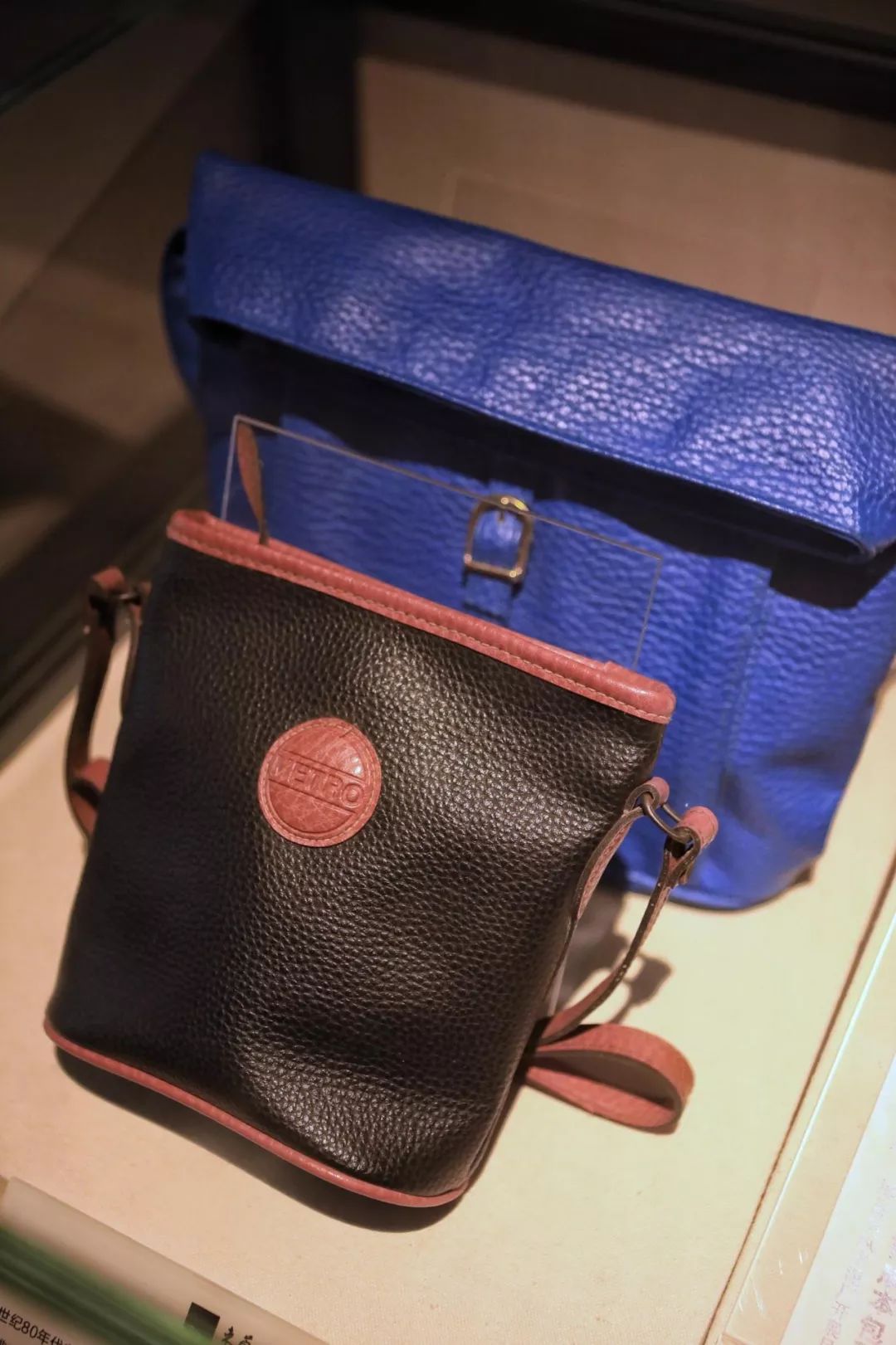 东莞台商故事 (弄潮两代台商的东莞故事)