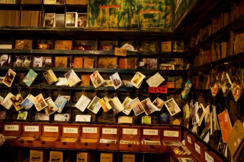 郑州4月特价机票低至150元,12月成都出发白菜价机票大全