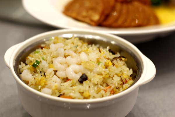 怎样做扬州炒饭特别的好吃,简单版扬州炒饭