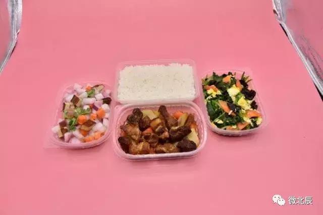 让北辰区老人吃的更舒服！每天15元，饭菜送到家~
