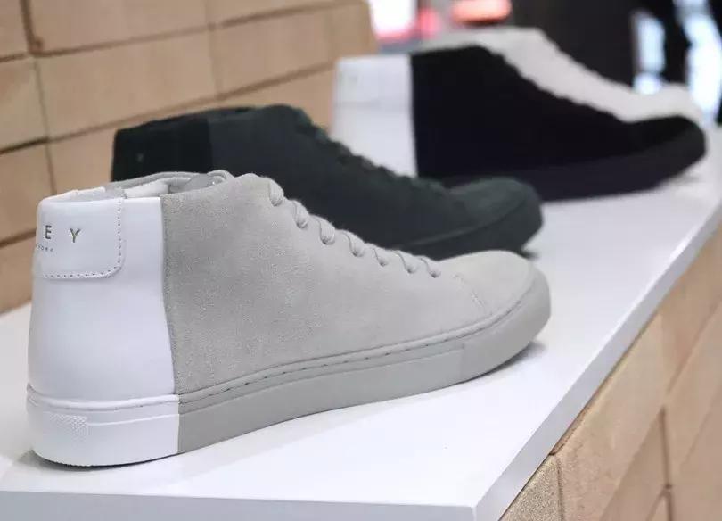 阿迪nike最火十款鞋,阿迪nike哪款鞋子穿着舒服