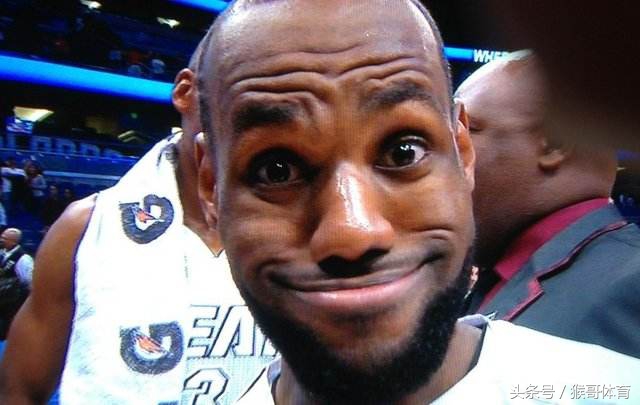 恶搞詹姆斯与科比搞笑视频,恶搞詹姆斯科比库里