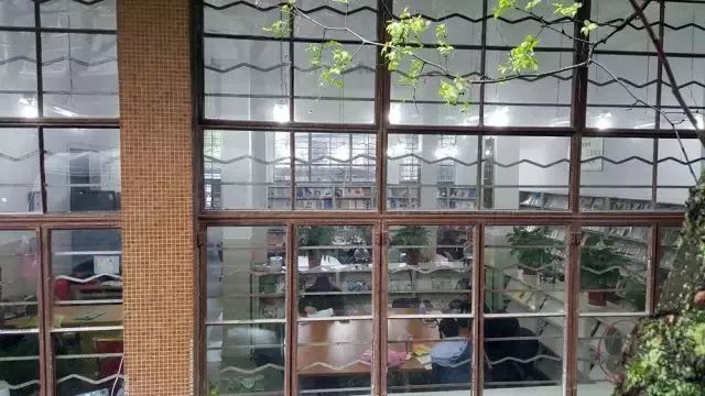 浙江图书馆怎么免费借书,24小时图书馆可以自助借书吗