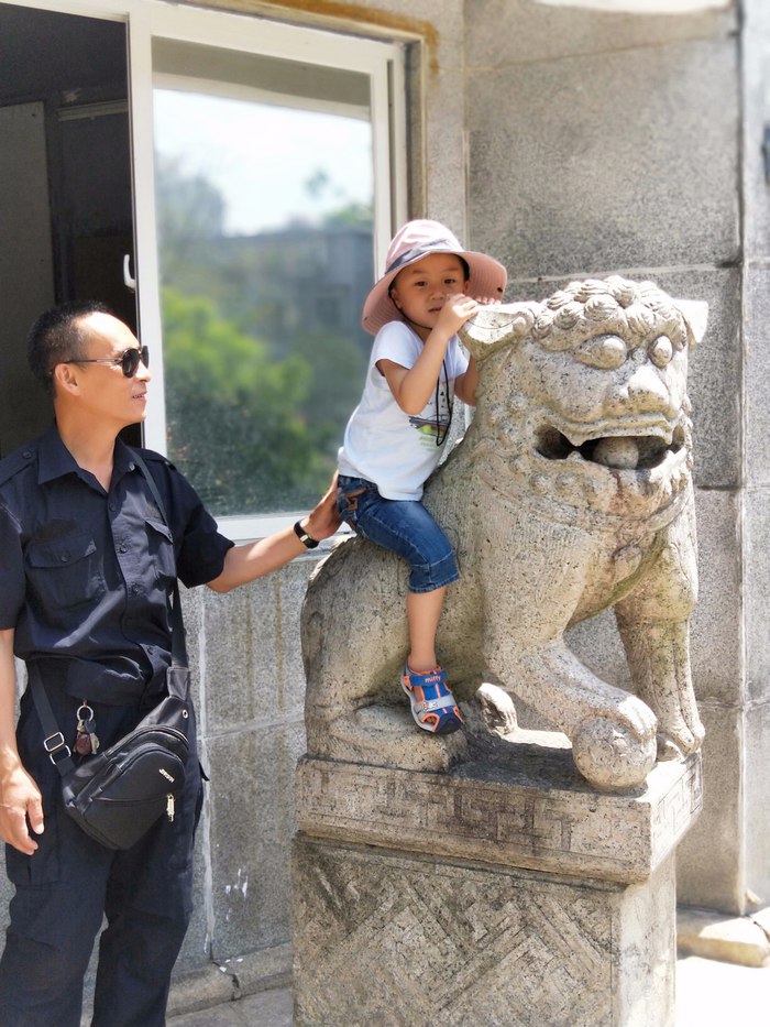 媳妇当车模宝骏,媳妇当车模菲斯塔