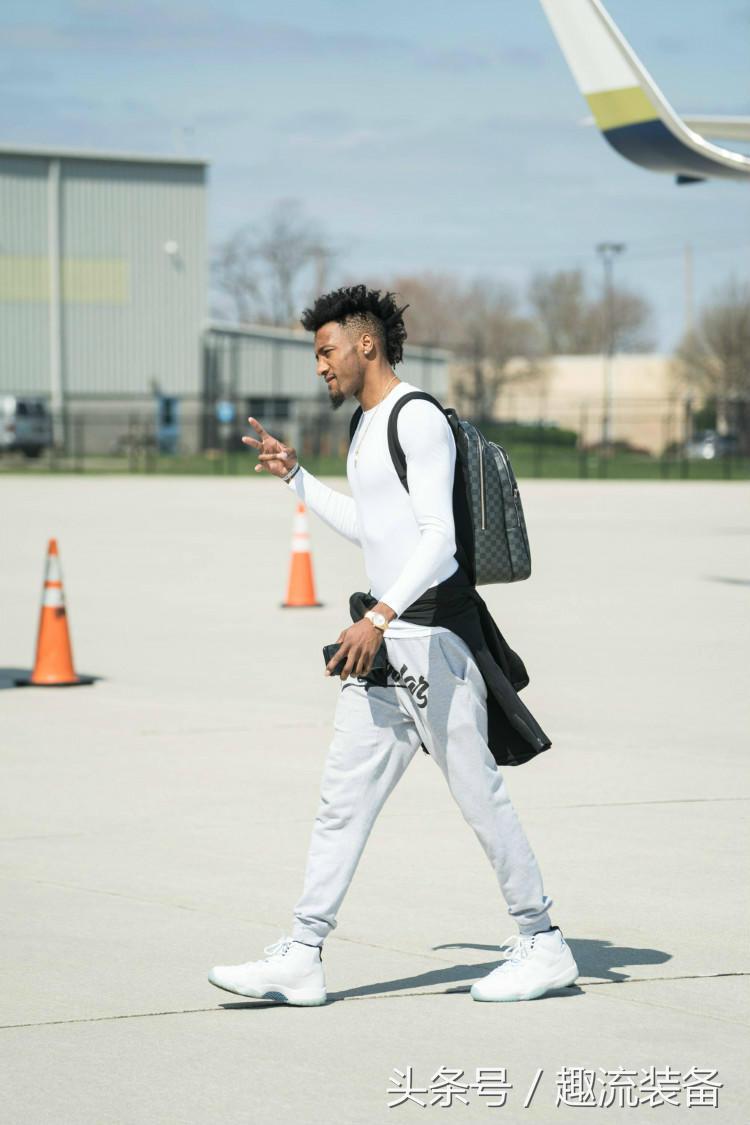 NBA季后赛球星场下穿搭盘点