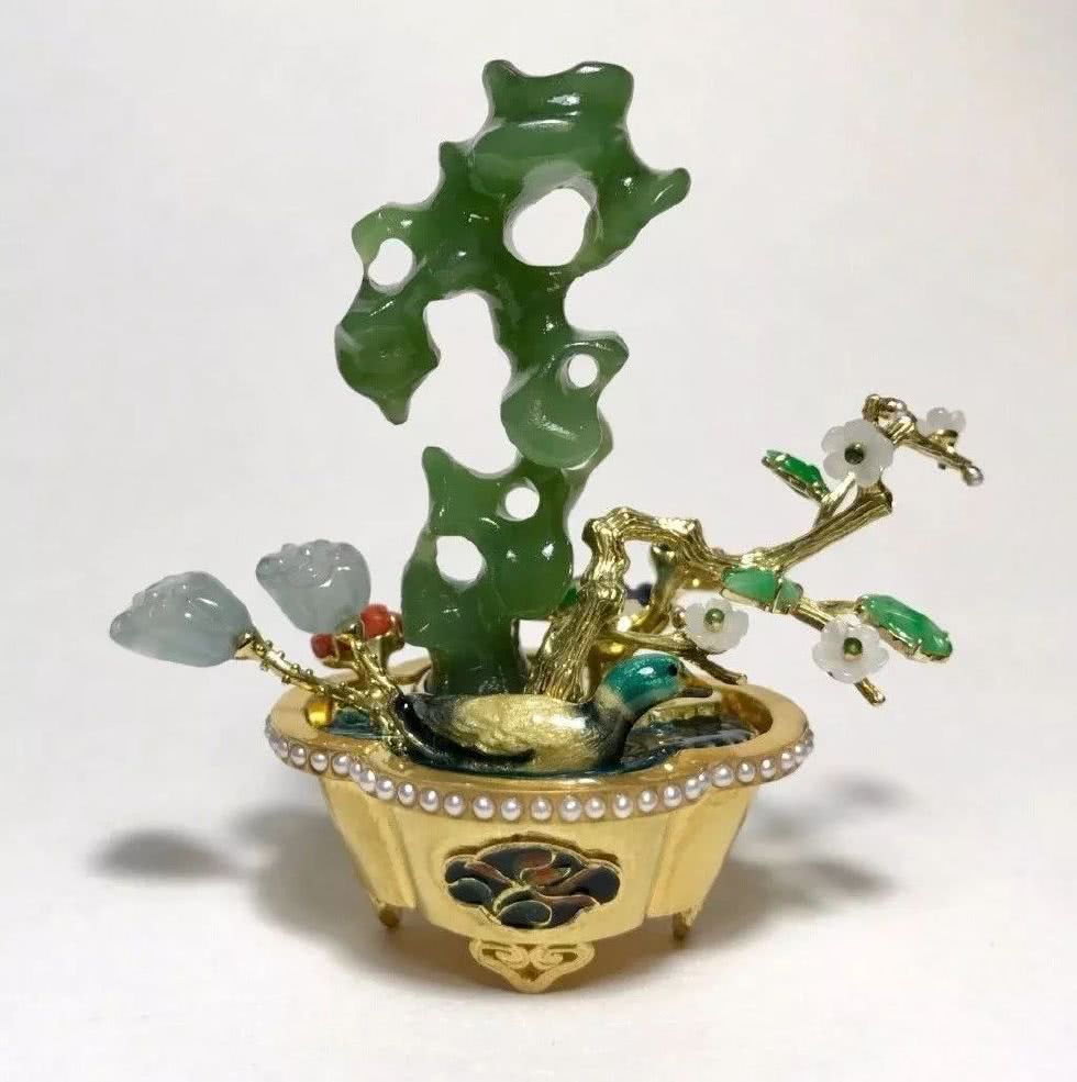 世间罕见美人,泰勒彩宝价值多少钱