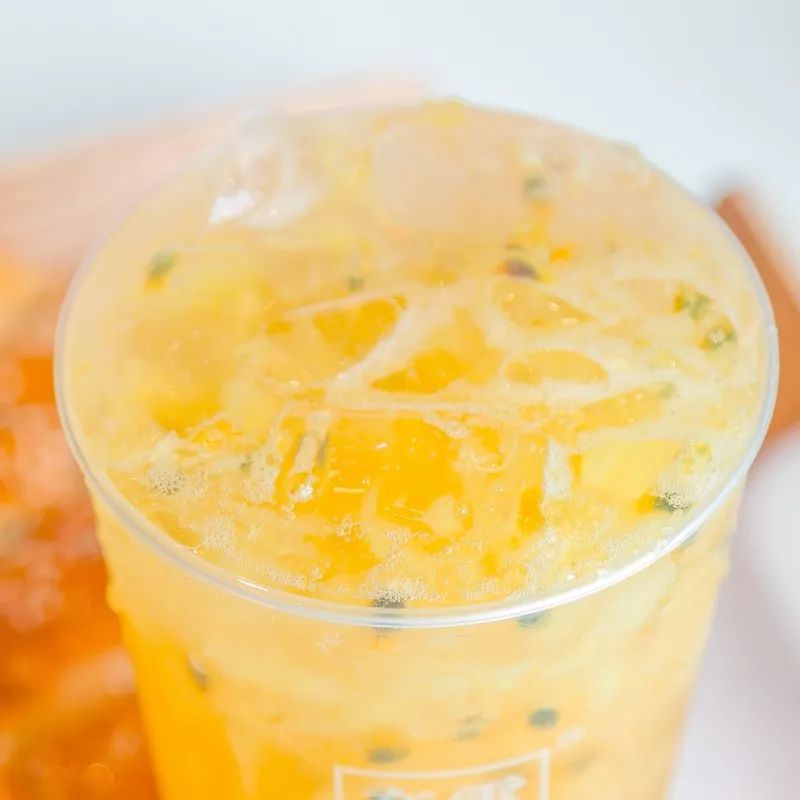 魔都第2家奈雪终于开了，还带来霸气杨梅，喝了会上瘾！